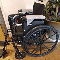 Wheelchair 18"wide Silla De Ruedas
