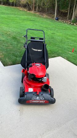 CHIPPER SHREDDER VACUUM by TROY-BILT. CSV-060 650-hp 190cc works & Runs GREAT 👍