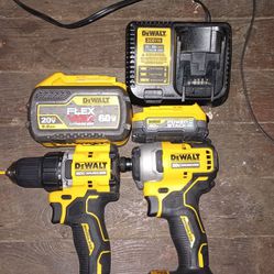 20V MAX XR Hammer Drill and ATOMIC Impact Driver

