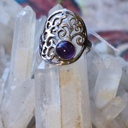Amethyst Sterling Silver Ring Size 6