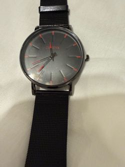 Thin Red and Black Mesh Band Geneva Watch