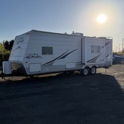 2007 Jayco Jayflight one side 27Ft