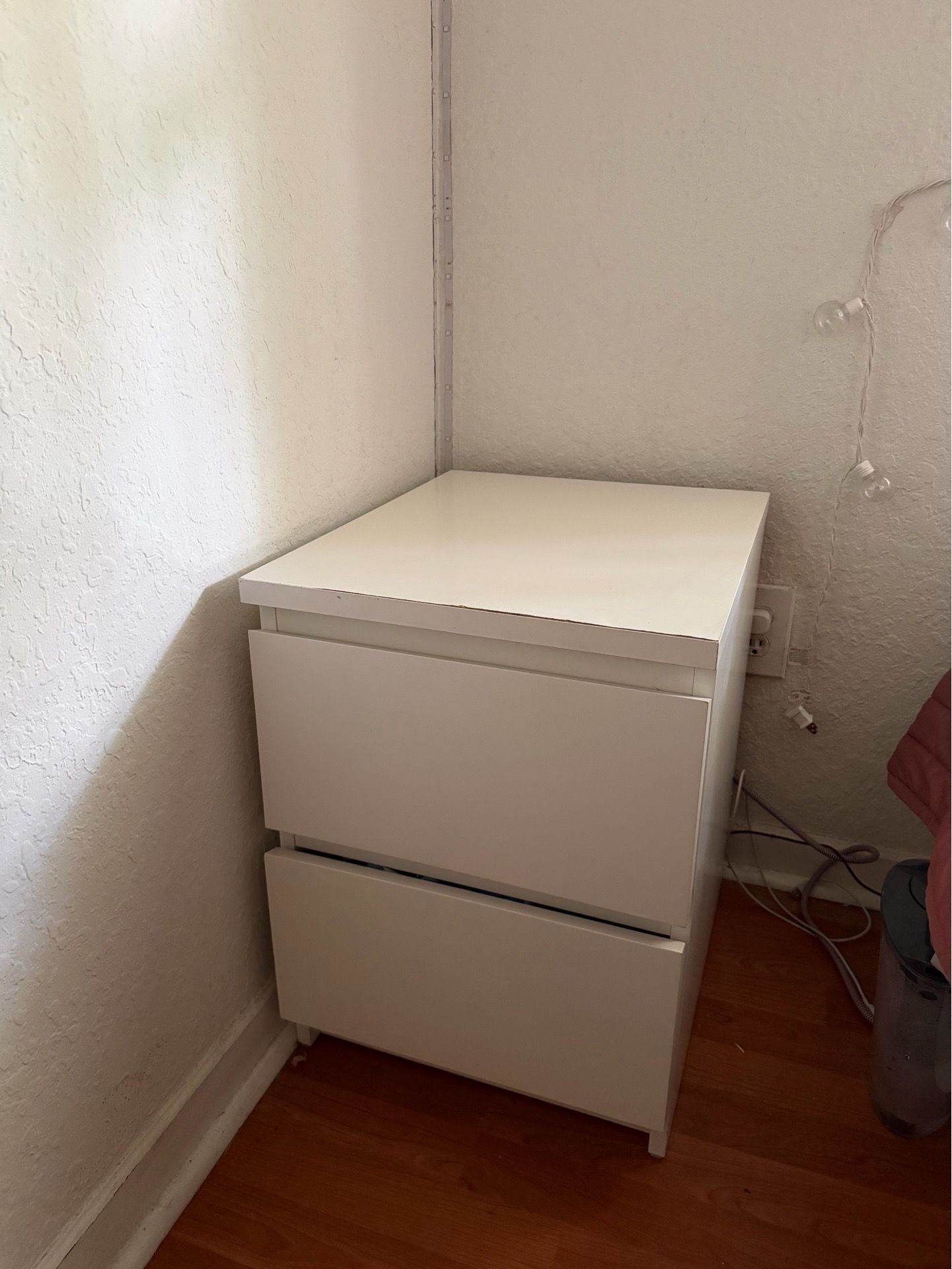 White 2-Drawer Nightstand