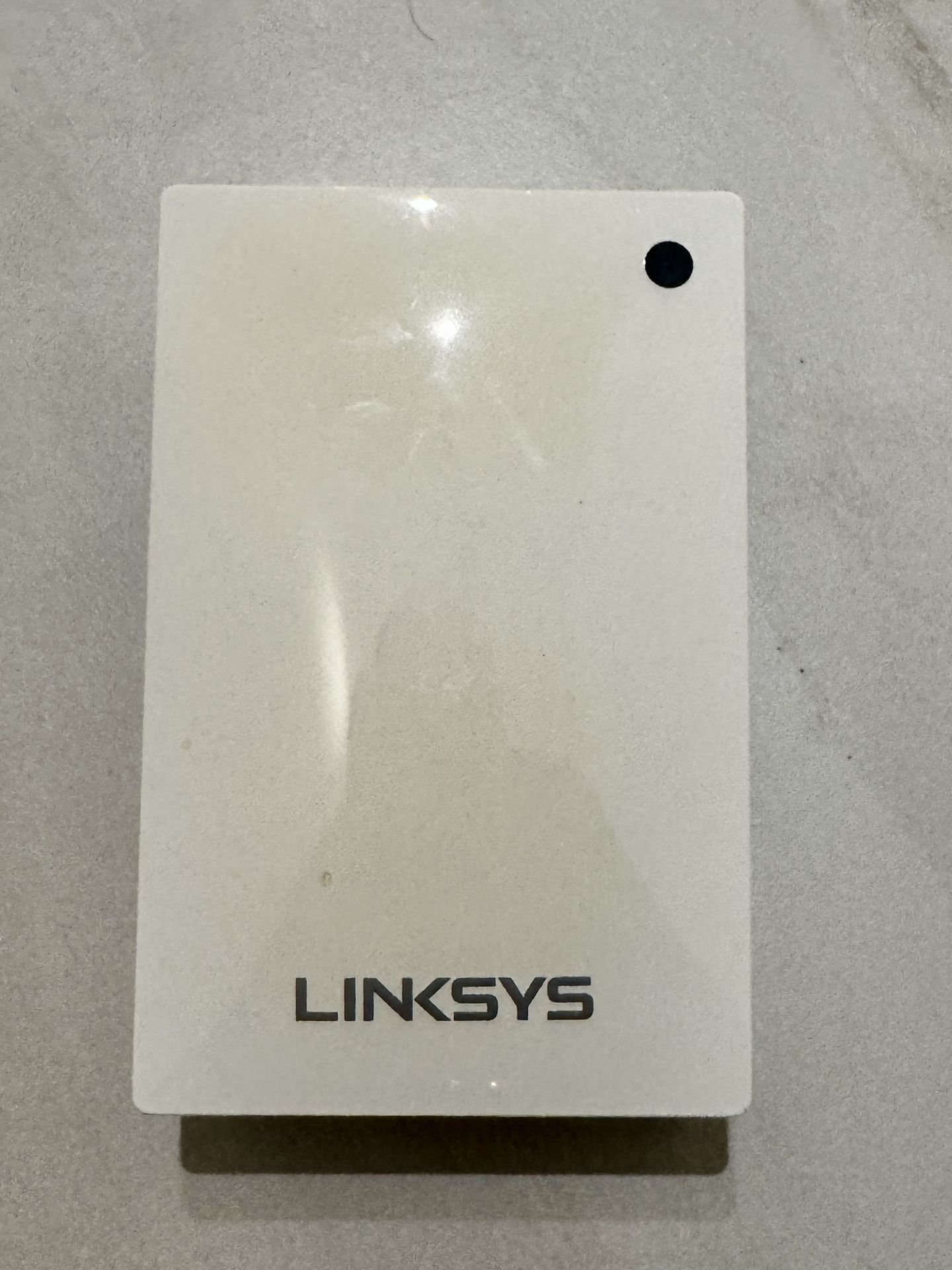 Linksys WHW0101P Velop Mesh WiFi Extender: Wall Plug-in, Wireless Range
