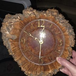Vintage Burl Wood Live Edge Wall Clock – Rustic Natural Wood Slab Clock