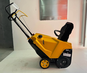 ** NEW ** DEWALT 21 in. 179 cc Single-Stage Gas Snow Blower