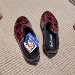 Woman 's Sloggers Never Used