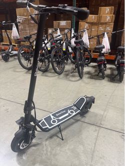Electric scooter with shock absorption and strong weighing