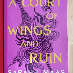 a court of wings and ruin.