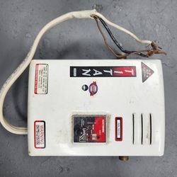 TITAN Water Heater N-120 / Calentador de Agua - No trabaja