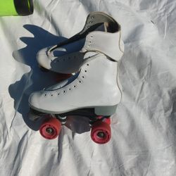 Skates Size 8