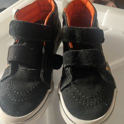 Kids size12 army print vans