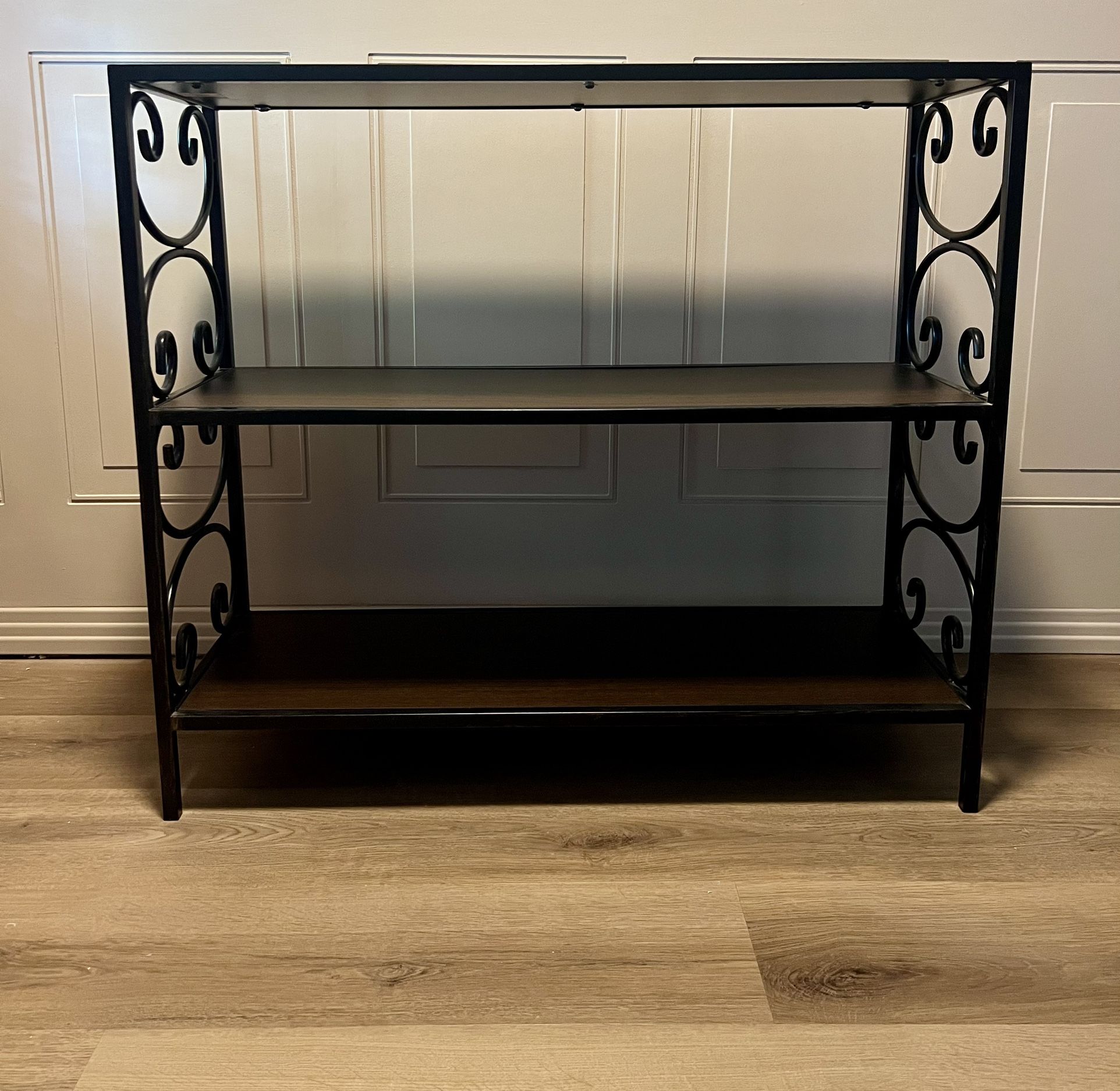 Rustic/Farmhouse Style Entryway Table/Console/Bookshelf