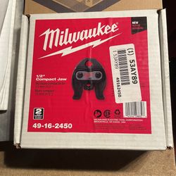 Milwaukee 1/2 Inch Compact Jaw