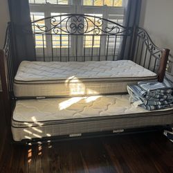 Trundle Day Bed