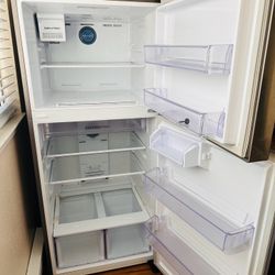 Samsung Refrigerator For $250 Only