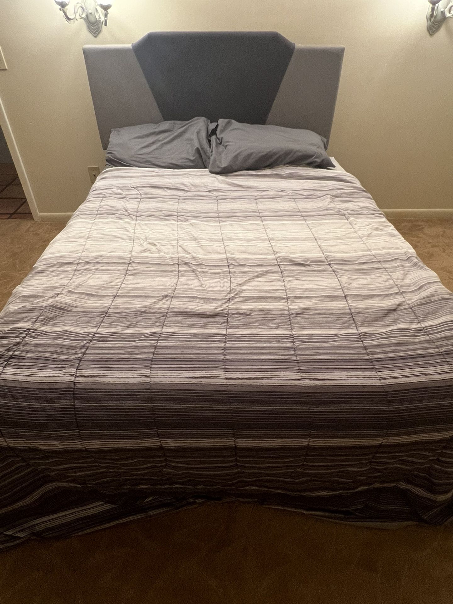 FULL SIZE BED IN GOOD CONDITION