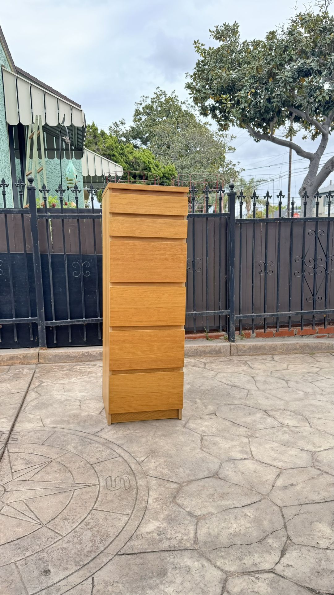 Tall Vanity Dresser With Mirror