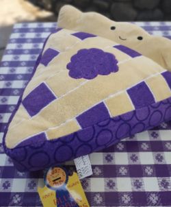 Knotts Berry Farm Pie Squishmallow