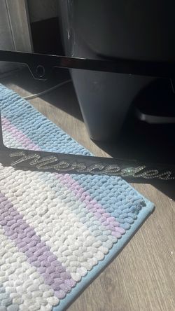 Beautiful diamond plate holder