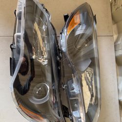 Toyota Camry headlight year 2015 to 2017