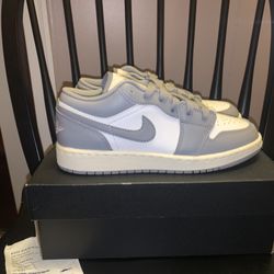 Jordan 1 Lows GS ‘SIZE 4.5’