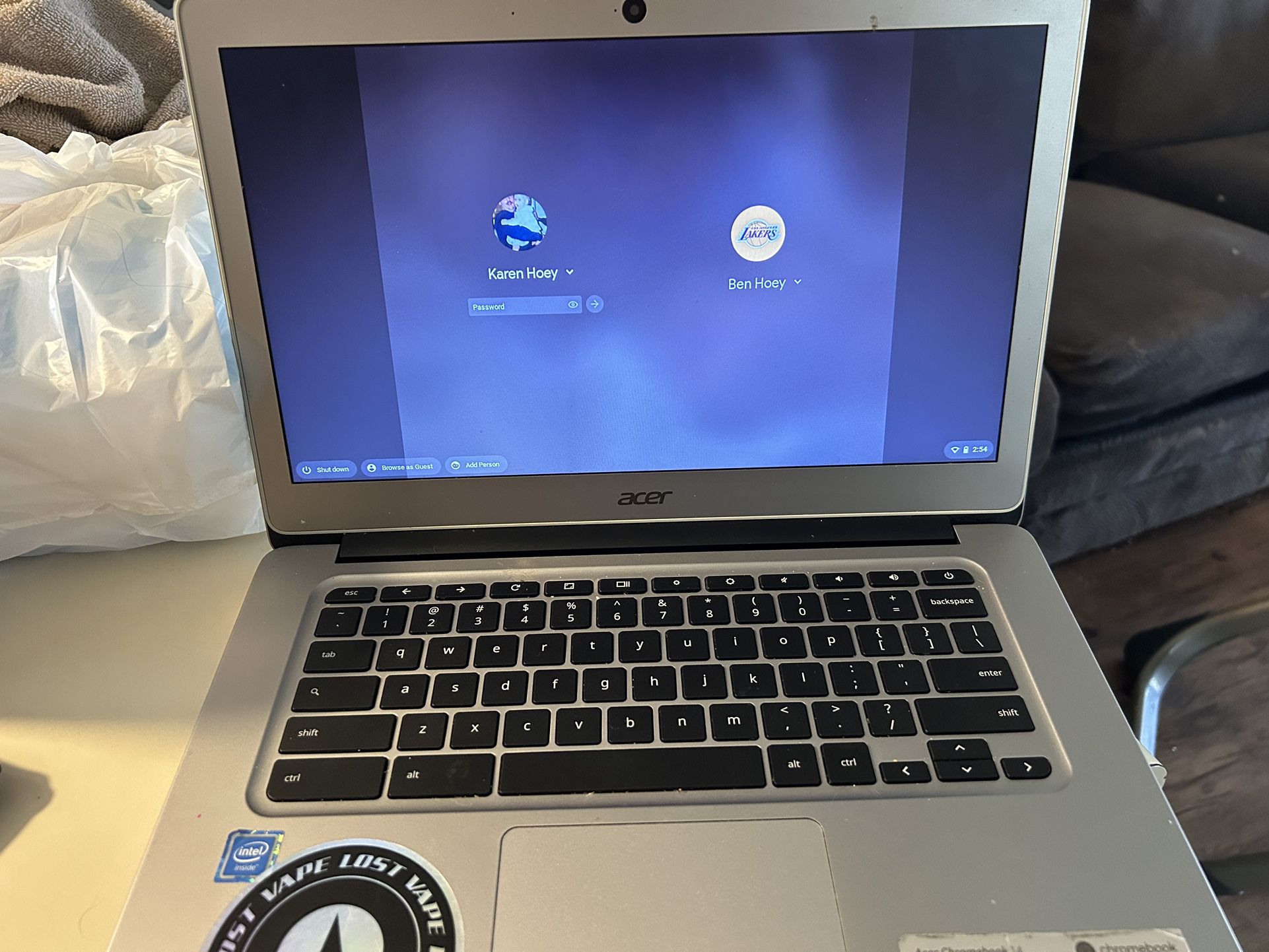 Chromebook - Acer Brand 
