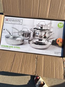 New- 10 piece cookware set