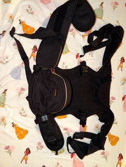 Tushbaby 2 in 1 baby carrier