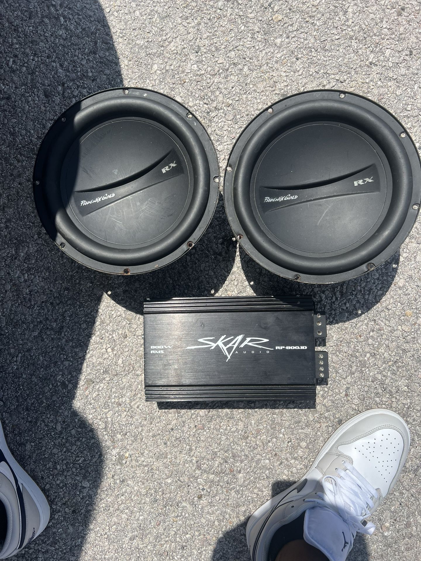 2 10’s And 800 Watt Amplifier