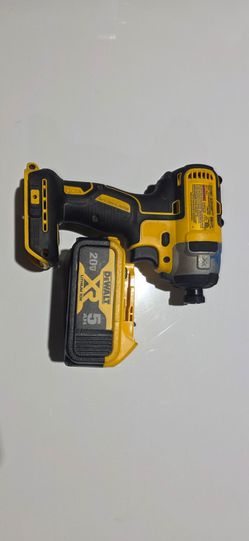 Dewalt impact drill 20 v max xr with 5ah battery