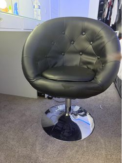 Impressions Vanity Chair
