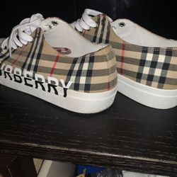 BURBERRY Shoes 