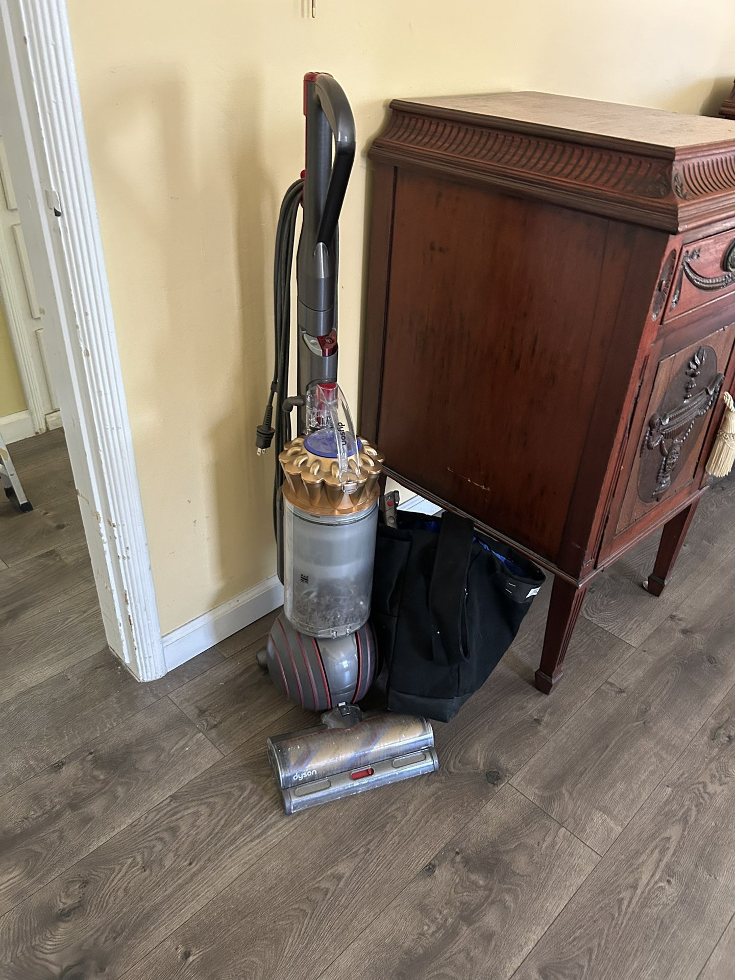 Dyson vacuum cleaner