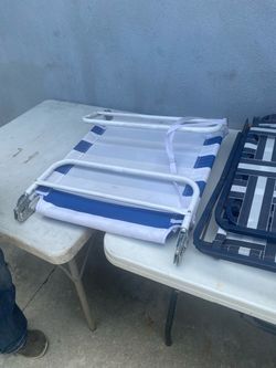 Folding Beach Chair Blue and White Stripe