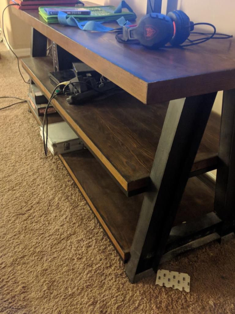 TV stand - like new