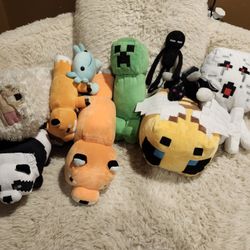 Minecraft Stuffed Animals And Carpet