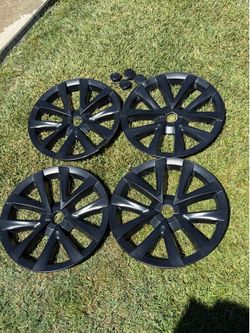 BASENOR 18” Arachnid-Style Wheel Covers – Tesla Model 3