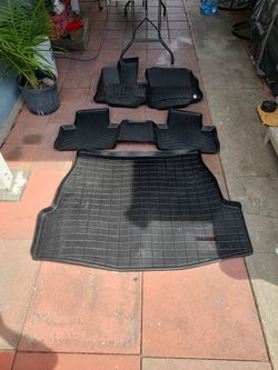 5th Generation Rav 4 All Wether Floor Mats