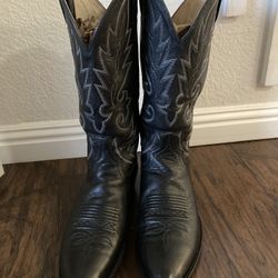Black Cowboy Boots