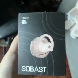 Wireless AI Translating Headphones