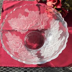 Mikasa Studio Nova “Winter Rose” Frosted/clear Crystal Bowl
