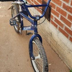 Mid School Bmx Bike Free Agent 1 Owner With Alexmx22 Rims High Flange Hub Clean Ready To Ride 