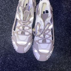 D&G Sneakers - like New