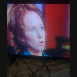 30 Inch Flat Tv And Antenna $30