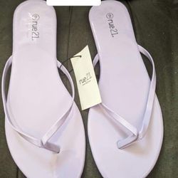 New Women’s Light Purple Sandals Size 9