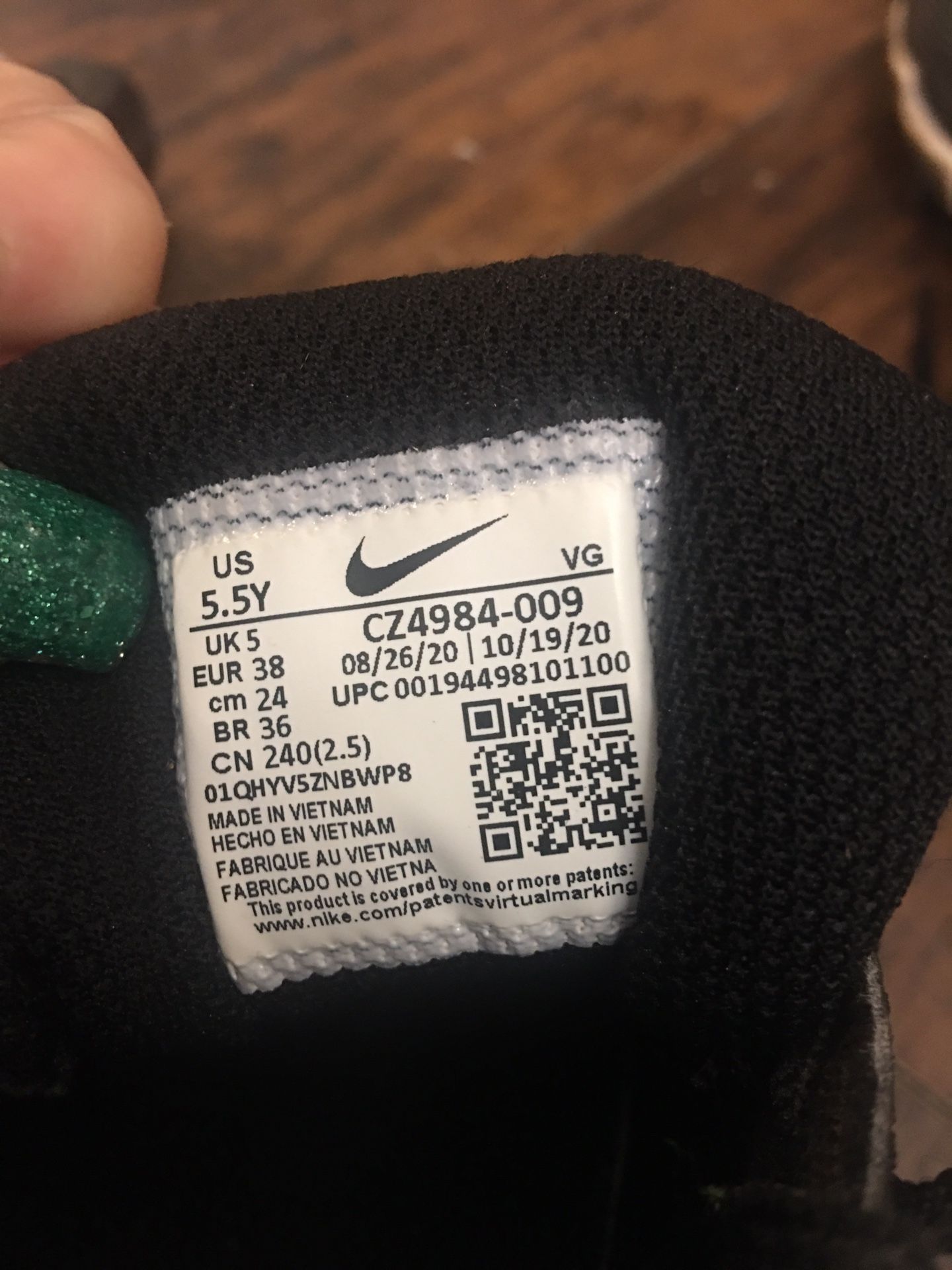 Kids Cleats Size 5.5