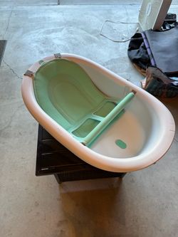 Frida Baby Bath Tub with Mesh Insert