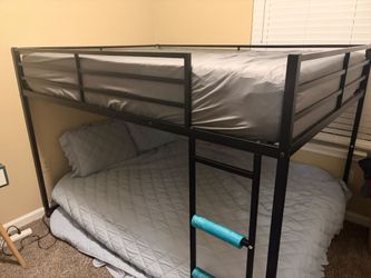 Bunker bed
