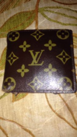 Lois Vuitton wallet